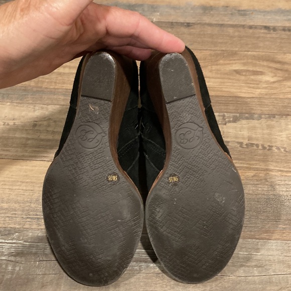 VGUC Black Suede Lucky Brand Zoila wedge bootie suede boots Size 5M - Picture 6 of 8